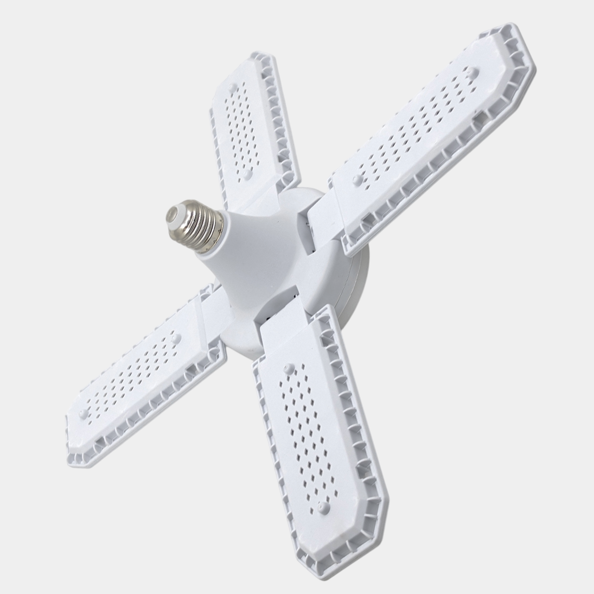 QUATTRO LED izzó három karral